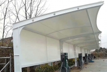 易游yy加内特:荆江谈论：撤除篷伞撑起“保护伞”